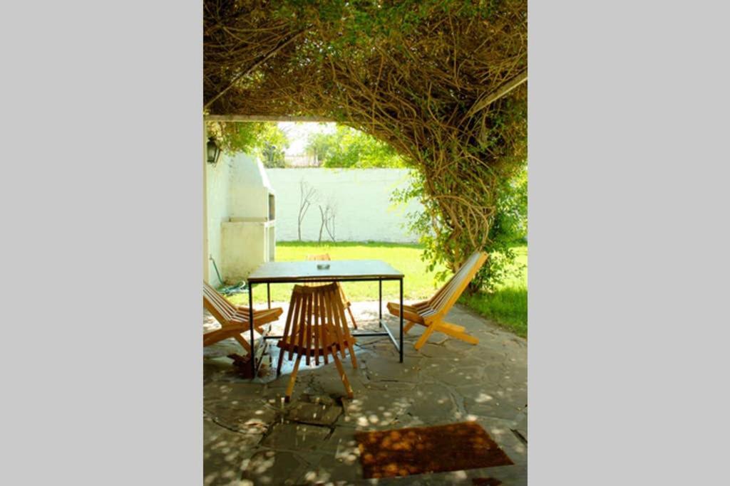 Big beautiful house with garden in 5ta Sección neighbourhood Vila Mendoza Exterior foto