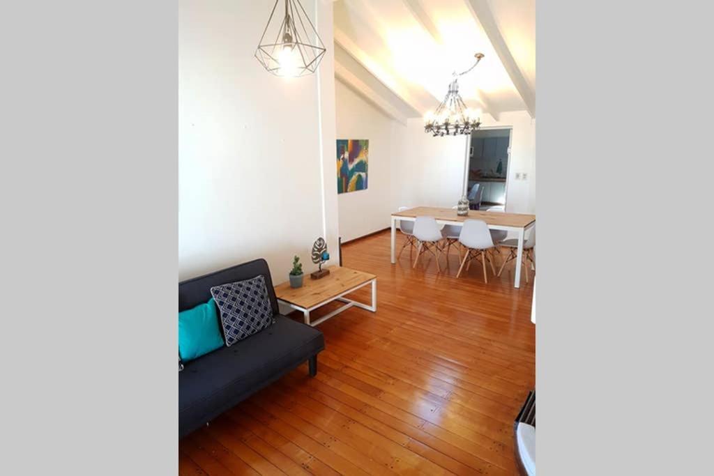 Big beautiful house with garden in 5ta Sección neighbourhood Vila Mendoza Exterior foto